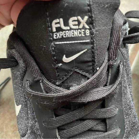Nike flex sneakers women’s sz 6 wide - Picture 7 of 9